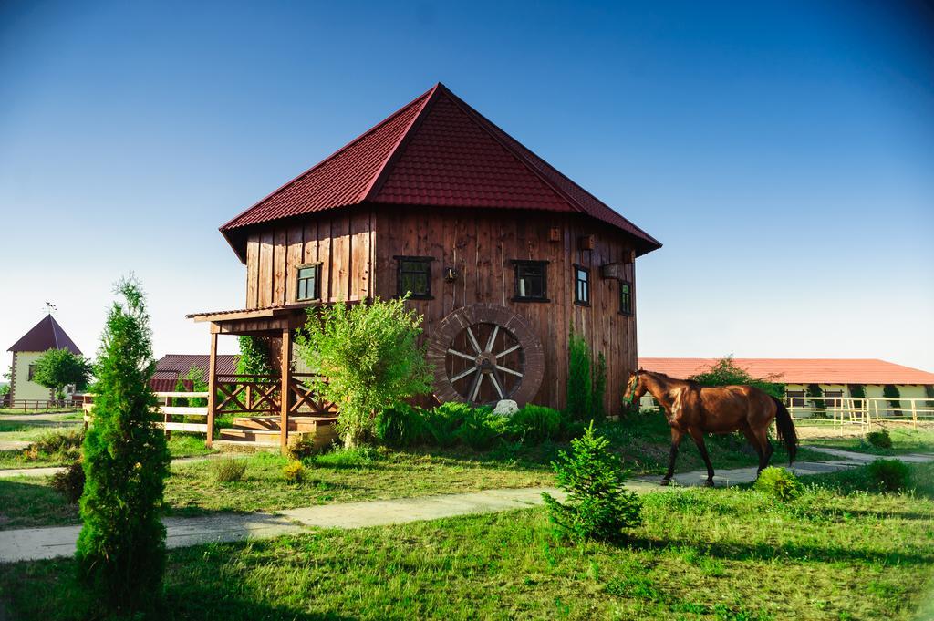 Hotel Zolota Pidkova Kozlin Kültér fotó